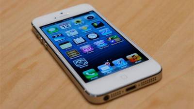 Apple llama a reparar más de 140 mil iPhone 5 en México'